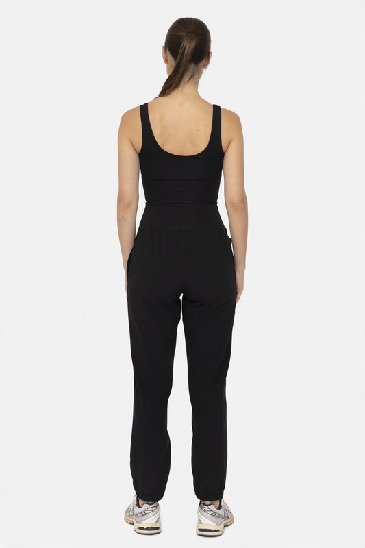 KEYHOLE CUTOUT JUMPSUIT
