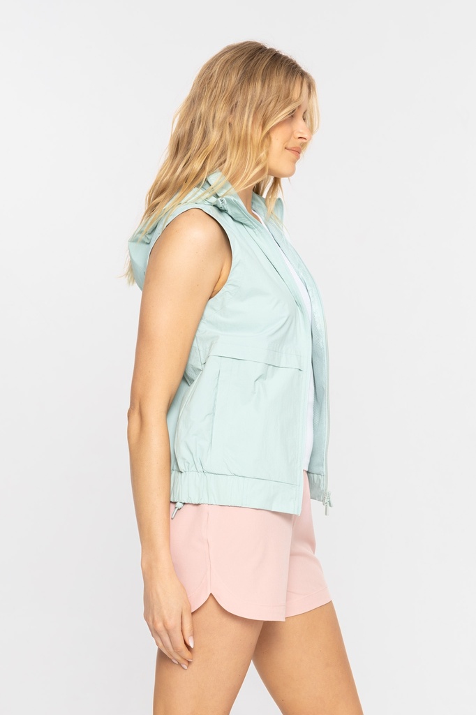 WATER RESISTANT WINDBREAKER VEST